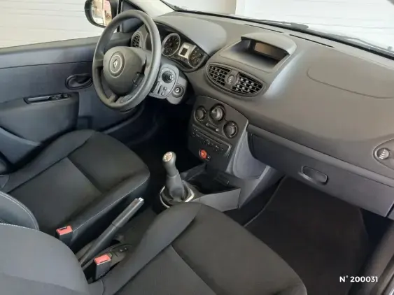 RENAULT CLIO III - voiture d'occasion - Photo 9