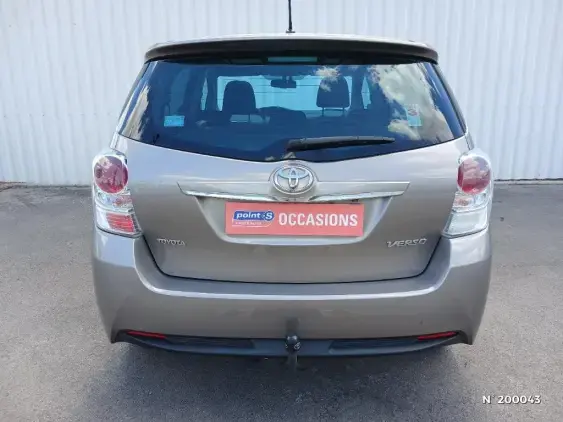 TOYOTA VERSO - voiture d'occasion - Photo 6