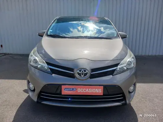 TOYOTA VERSO - voiture d'occasion - Photo 3