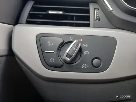 AUDI A4 AVANT BUSINESS - voiture d'occasion - Photo 15