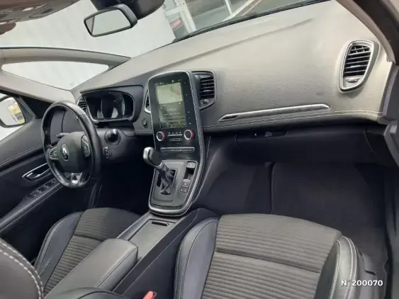 RENAULT SCENIC IV - voiture d'occasion - Photo 10