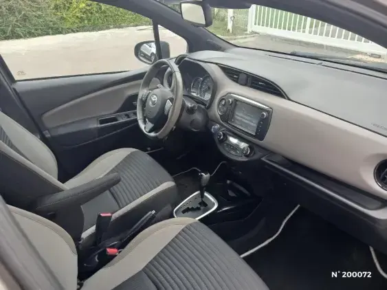 TOYOTA YARIS III - voiture d'occasion - Photo 9