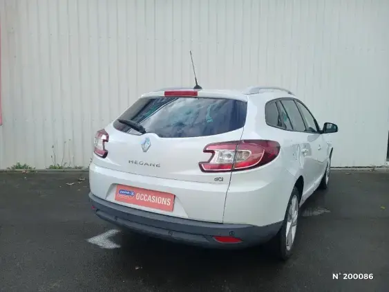RENAULT MEGANE III - voiture d'occasion - Photo 4