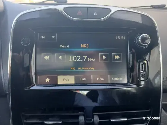 RENAULT CLIO IV - voiture d'occasion - Photo 10