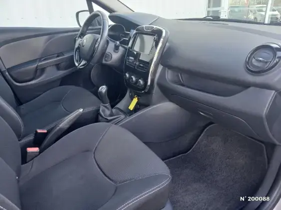RENAULT CLIO IV - voiture d'occasion - Photo 8