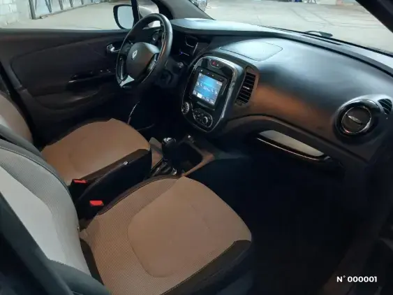 RENAULT CAPTUR - voiture d'occasion - Photo 10