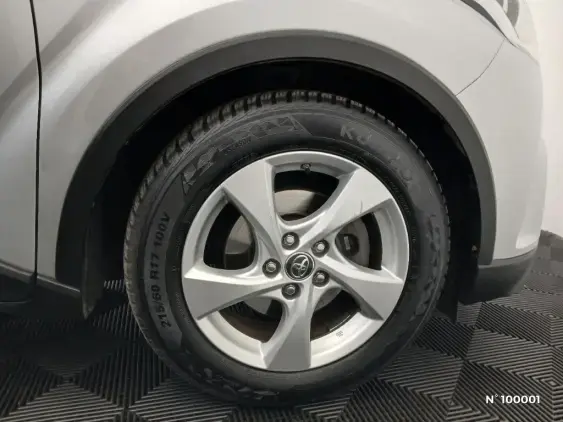 TOYOTA C-HR - voiture d'occasion - Photo 8