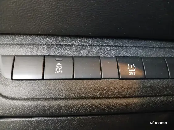 PEUGEOT 208 - voiture d'occasion - Photo 15