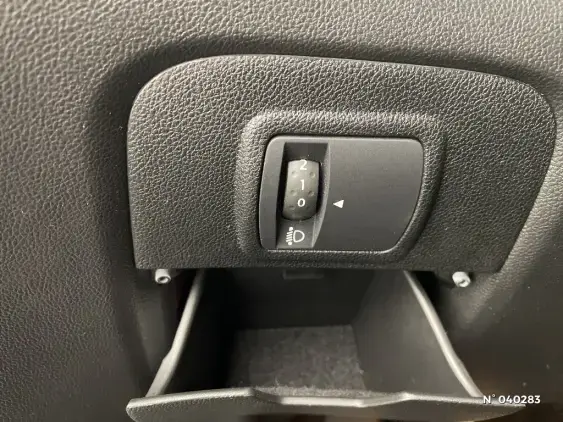 RENAULT SCENIC IV - voiture d'occasion - Photo 15