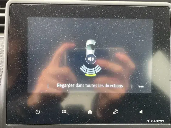 RENAULT ZOE - voiture d'occasion - Photo 14