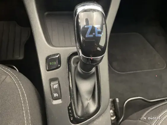 RENAULT ZOE - voiture d'occasion - Photo 25