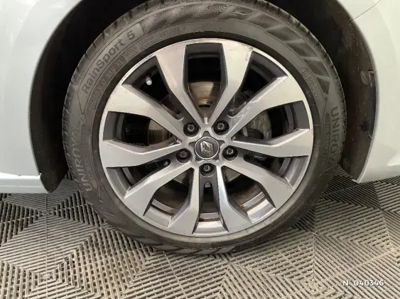 RENAULT MEGANE IV - voiture d'occasion - Photo 8