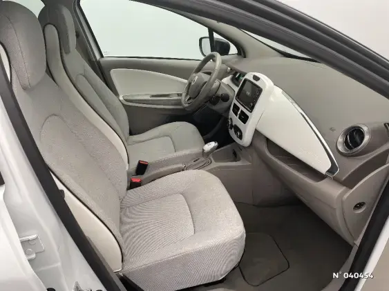 RENAULT ZOE - voiture d'occasion - Photo 10