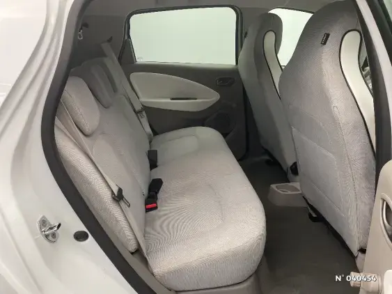 RENAULT ZOE - voiture d'occasion - Photo 11