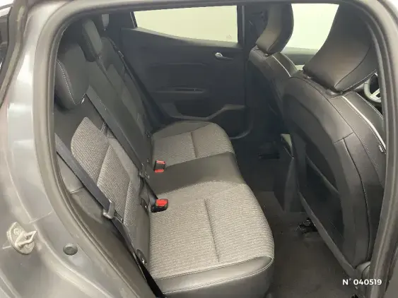 RENAULT CLIO V - voiture d'occasion - Photo 11