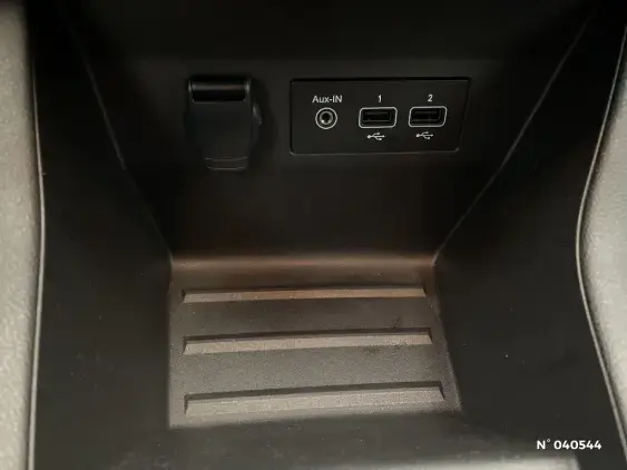 RENAULT CLIO V - voiture d'occasion - Photo 23