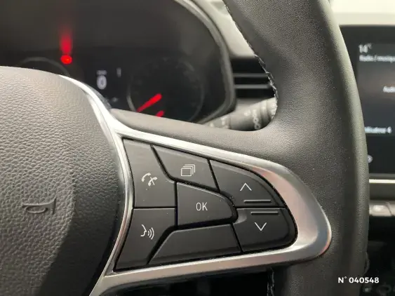 RENAULT CLIO V - voiture d'occasion - Photo 27