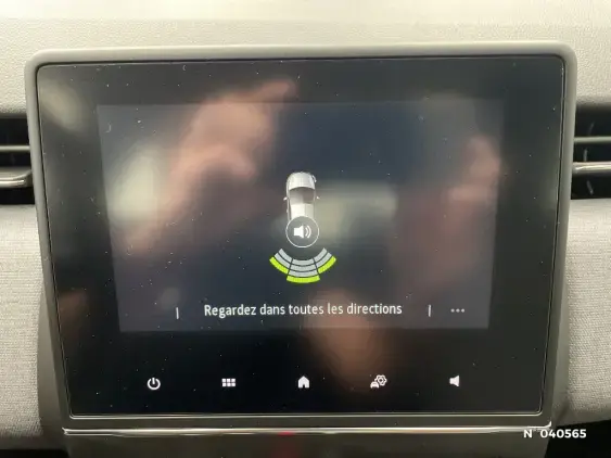 RENAULT CLIO V - voiture d'occasion - Photo 14