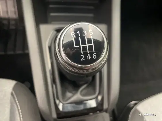 RENAULT CLIO V - voiture d'occasion - Photo 25