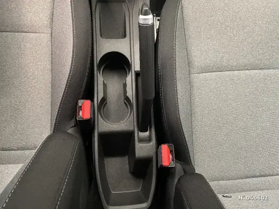 RENAULT CLIO V - voiture d'occasion - Photo 26