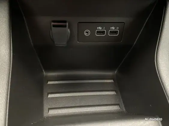 RENAULT CLIO V - voiture d'occasion - Photo 24