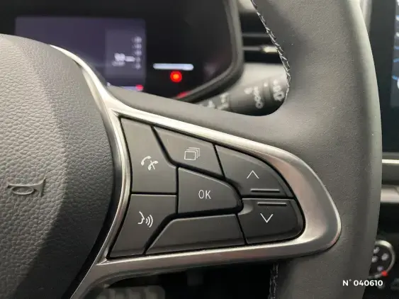 RENAULT CLIO V - voiture d'occasion - Photo 28