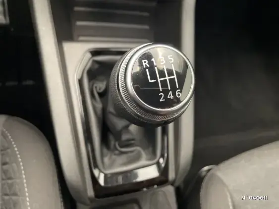 RENAULT CLIO V - voiture d'occasion - Photo 24