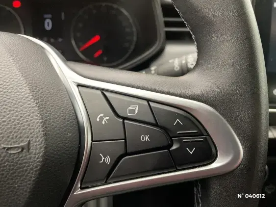 RENAULT CLIO V - voiture d'occasion - Photo 27