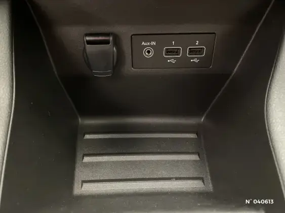 RENAULT CLIO V - voiture d'occasion - Photo 23