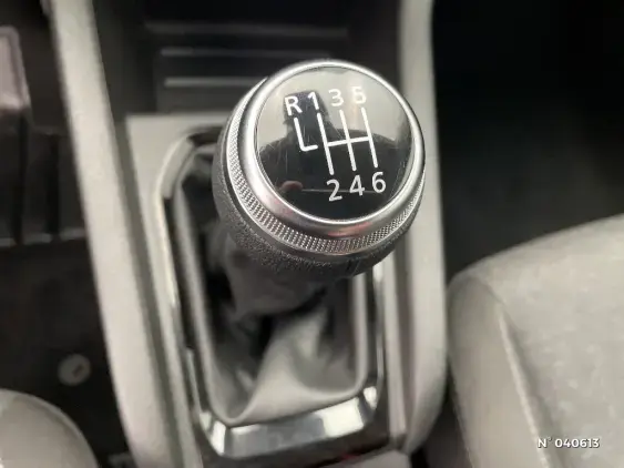 RENAULT CLIO V - voiture d'occasion - Photo 24