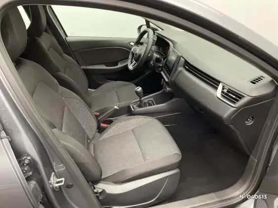 RENAULT CLIO V - voiture d'occasion - Photo 10