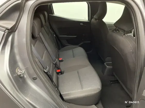 RENAULT CLIO V - voiture d'occasion - Photo 11