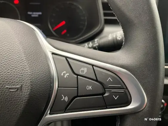 RENAULT CLIO V - voiture d'occasion - Photo 27