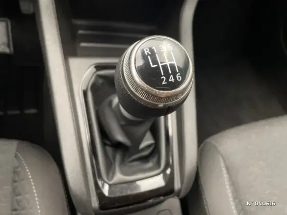 RENAULT CLIO V - voiture d'occasion - Photo 24