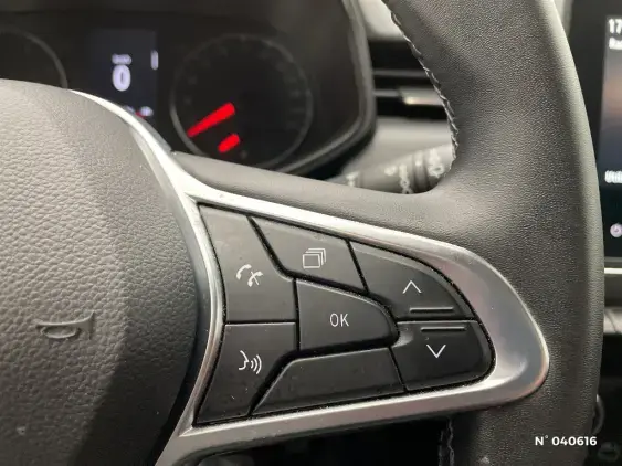 RENAULT CLIO V - voiture d'occasion - Photo 27