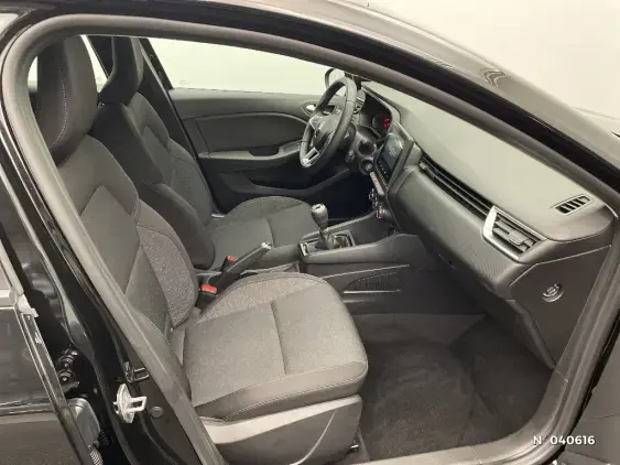 RENAULT CLIO V - voiture d'occasion - Photo 10