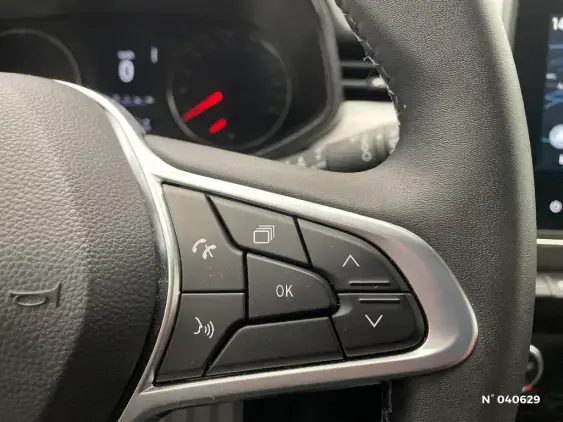 RENAULT CLIO V - voiture d'occasion - Photo 28