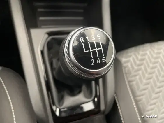 RENAULT CLIO V - voiture d'occasion - Photo 25