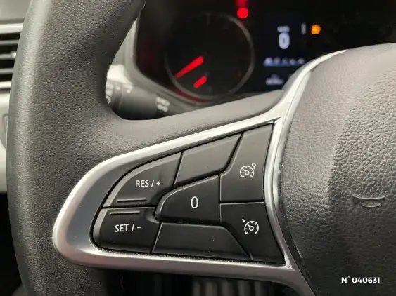 RENAULT CLIO V - voiture d'occasion - Photo 27