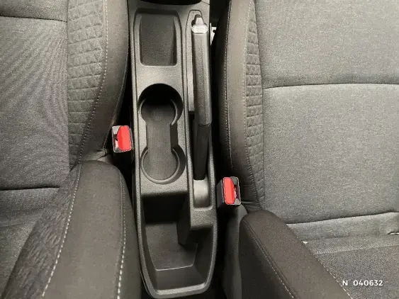 RENAULT CLIO V - voiture d'occasion - Photo 25