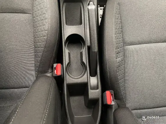 RENAULT CLIO V - voiture d'occasion - Photo 25