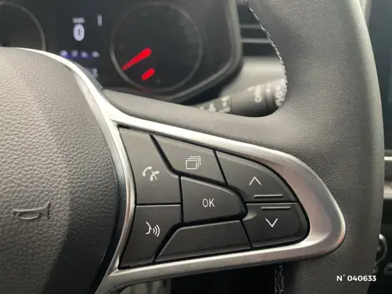 RENAULT CLIO V - voiture d'occasion - Photo 27