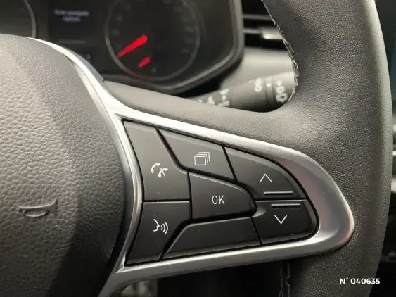 RENAULT CLIO V - voiture d'occasion - Photo 27