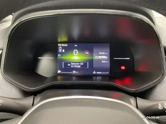 RENAULT CLIO V - voiture d'occasion - Photo 12