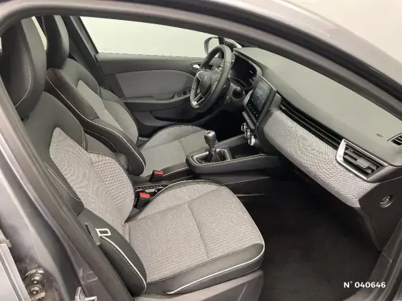 RENAULT CLIO V - voiture d'occasion - Photo 10