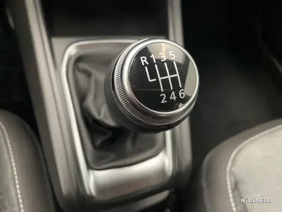 RENAULT CAPTUR II - voiture d'occasion - Photo 25