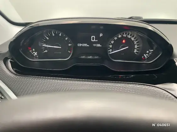 PEUGEOT 2008 - voiture d'occasion - Photo 12