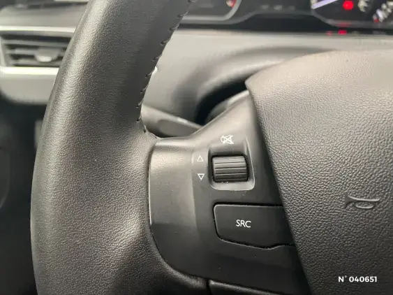 PEUGEOT 2008 - voiture d'occasion - Photo 27