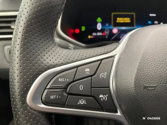 RENAULT CLIO V - voiture d'occasion - Photo 27