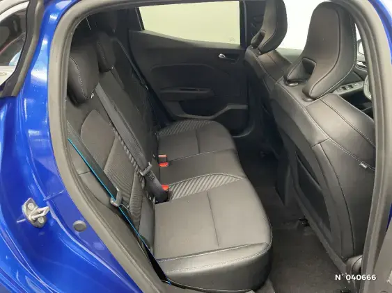 RENAULT CLIO V - voiture d'occasion - Photo 11